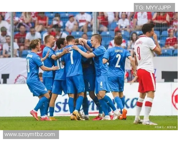 波兰与捷克激战成和双方在比赛中展现精彩表现与战术较量 波兰与捷克激战成和双方在比赛中展现精彩表现与战术较量