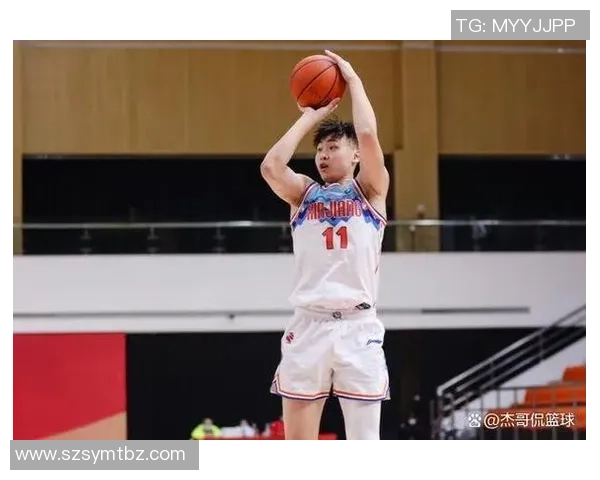 齐麟崛起：年轻球员如何在篮球赛场上书写自己的传奇故事